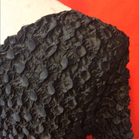 Zashi Puckered Top Short sleeve cropped o/s black - Picture 4 of 6